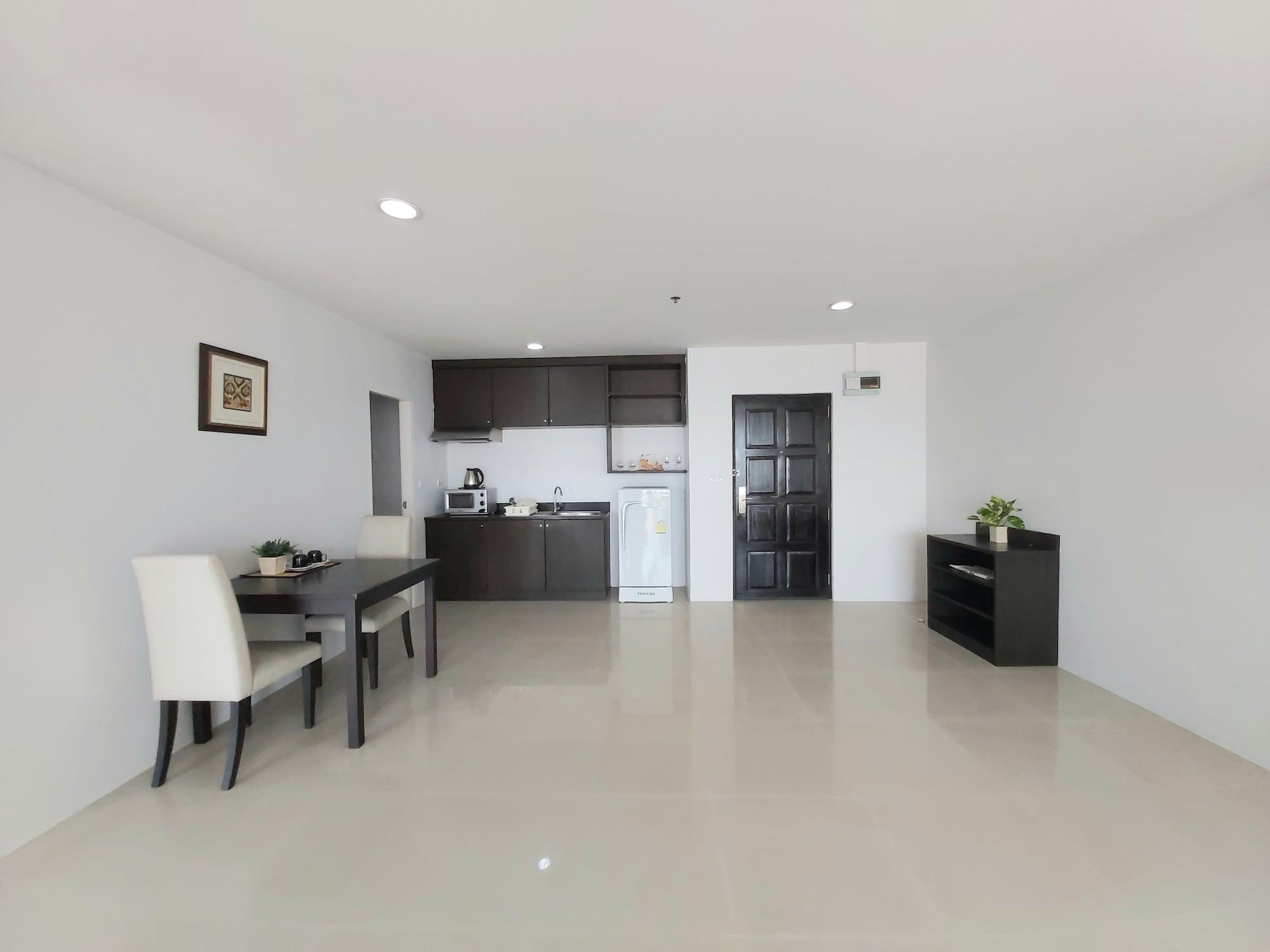 Ampo Residence Ayutthaya Bagian luar foto