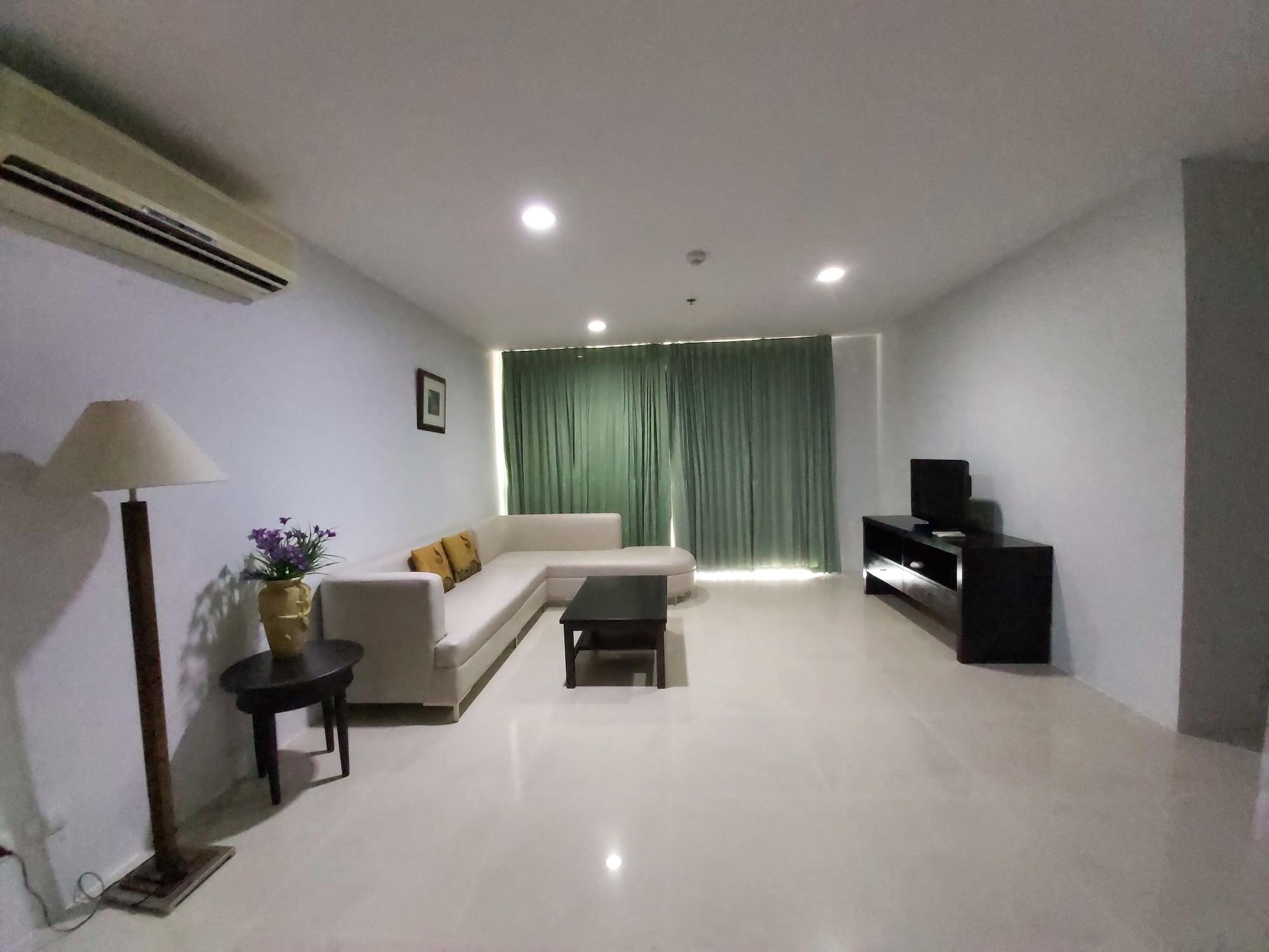 Ampo Residence Ayutthaya Bagian luar foto