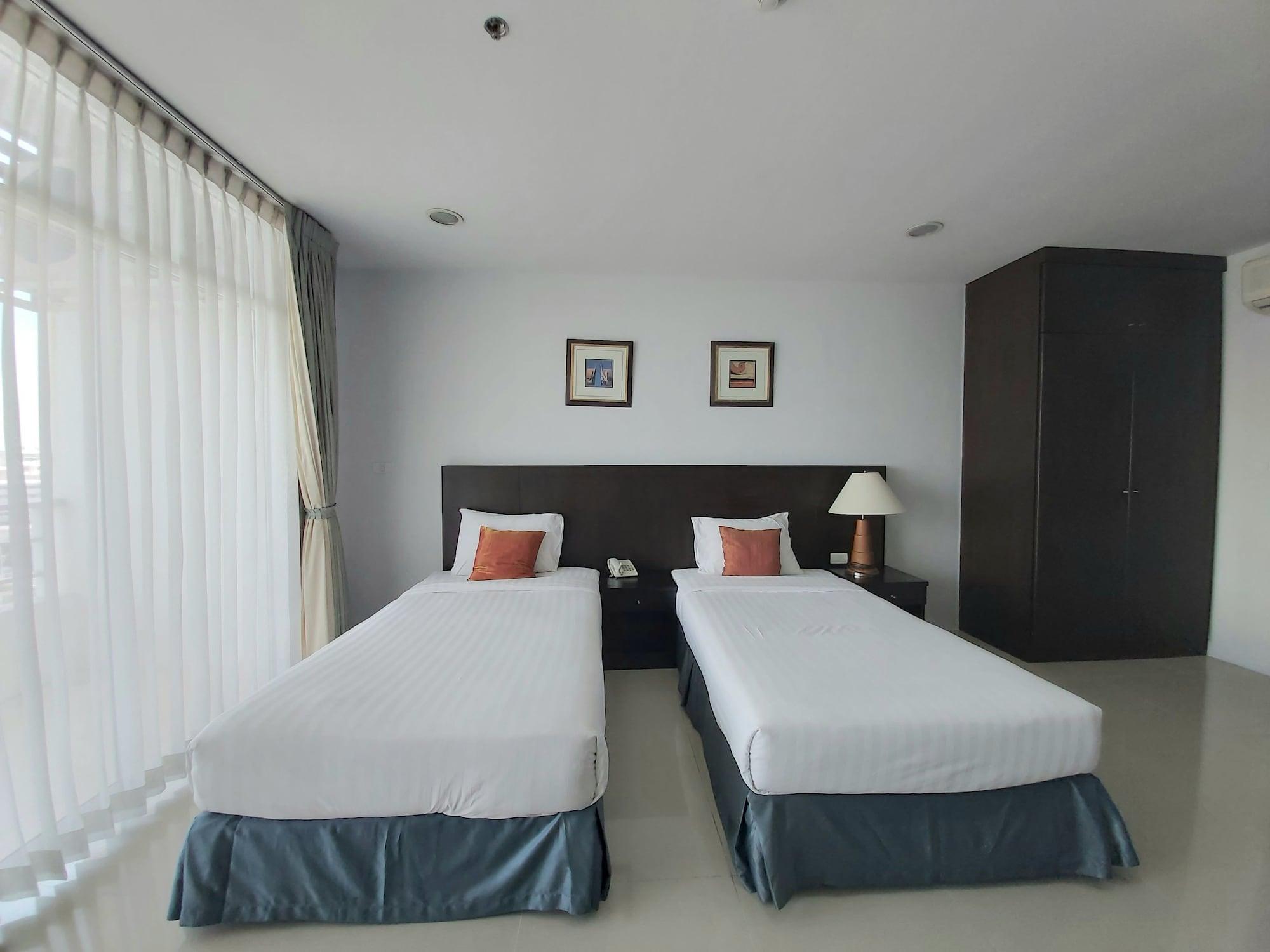 Ampo Residence Ayutthaya Bagian luar foto