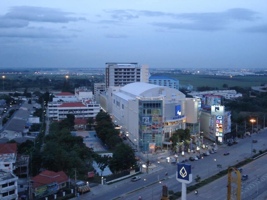 Ampo Residence Ayutthaya Bagian luar foto