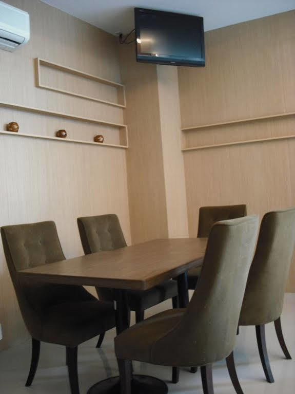 Ampo Residence Ayutthaya Bagian luar foto