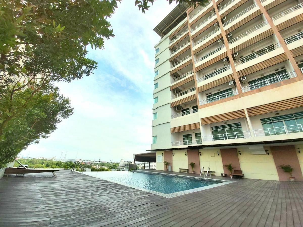 Ampo Residence Ayutthaya Bagian luar foto