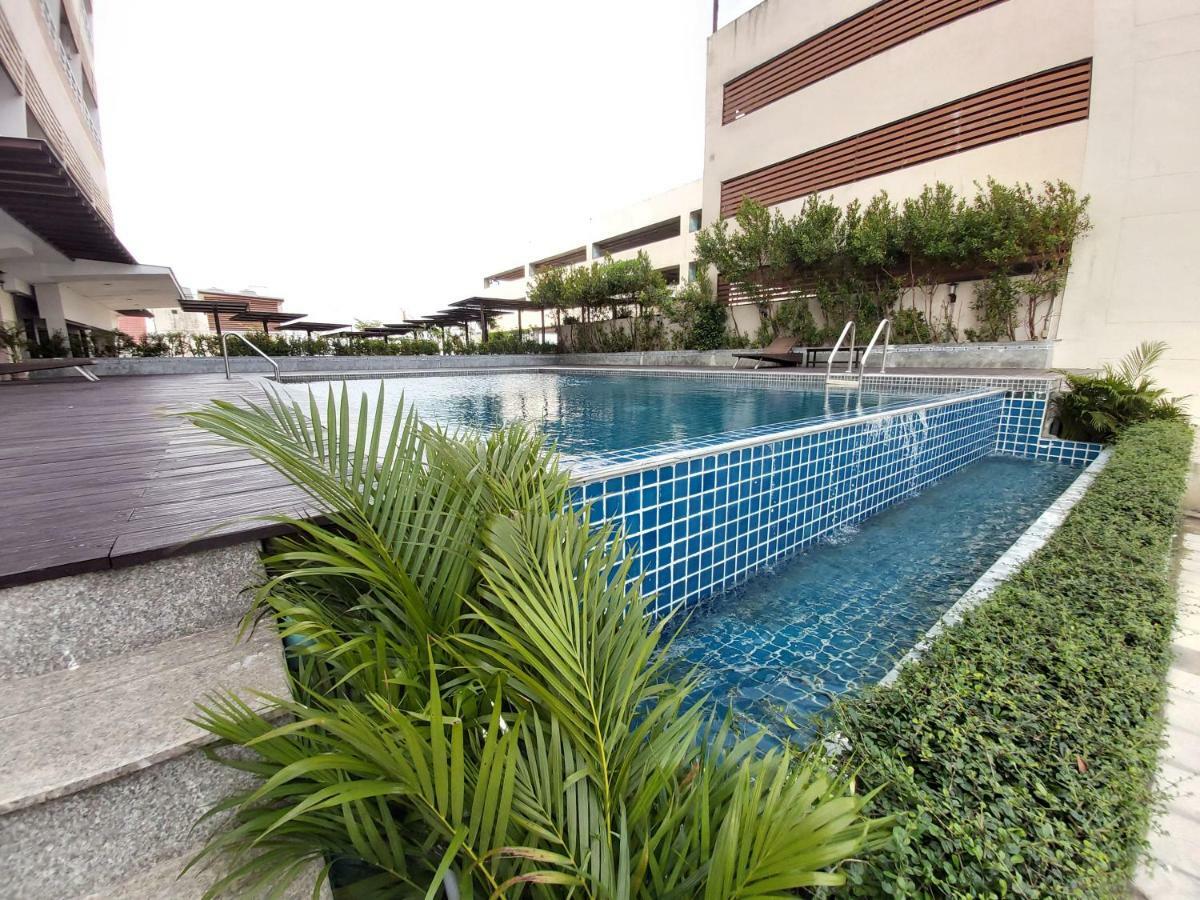Ampo Residence Ayutthaya Bagian luar foto