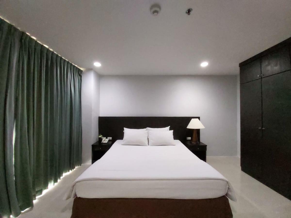 Ampo Residence Ayutthaya Bagian luar foto