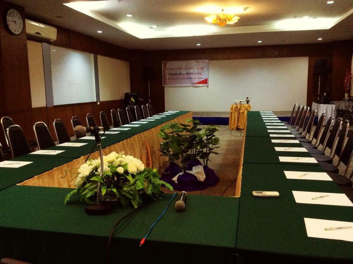 Ampo Residence Ayutthaya Bagian luar foto